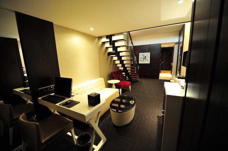 Shanghai New Century Manju Hotel Luoshan @Sniec מראה חיצוני תמונה